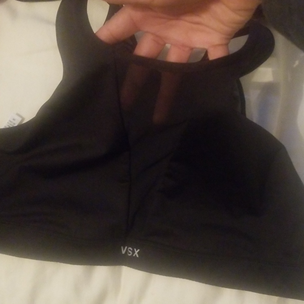 2 vs sport bra and 2 nike